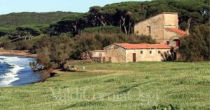 Il Casone, sulla spiaggia a Baratti