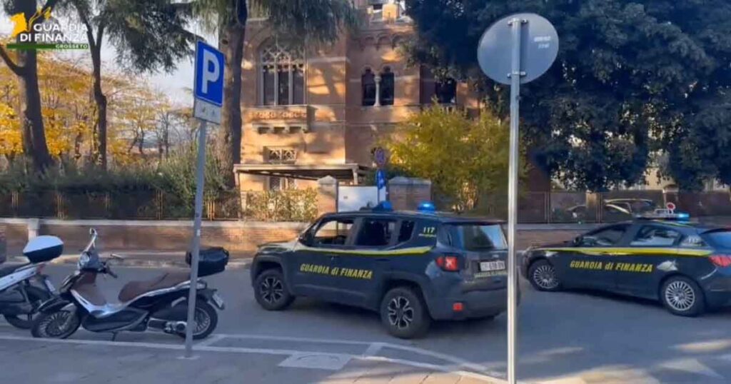 La Finanza davanti alla sede della Point Green