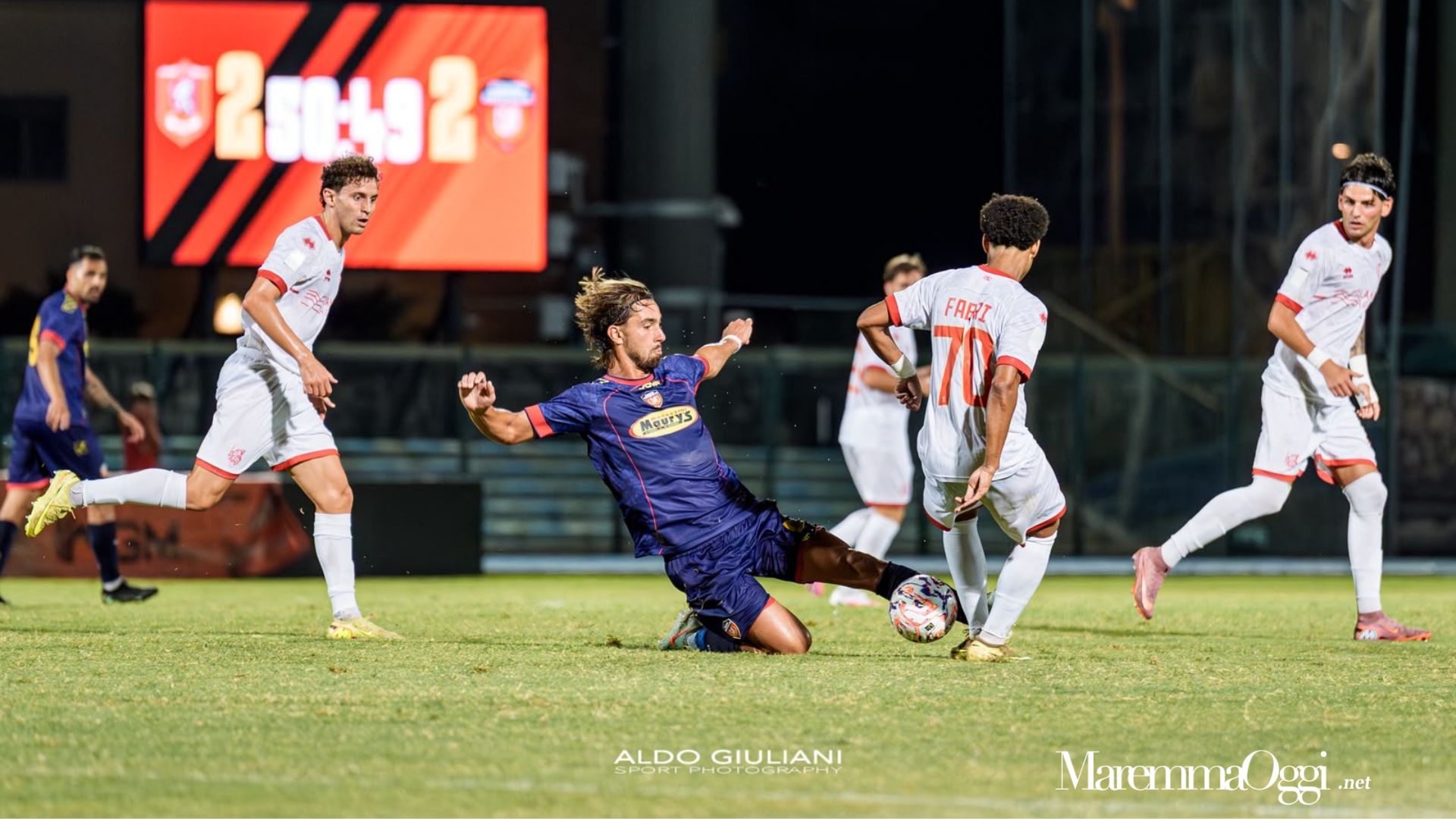 Un momento della partita fra Grosseto e Guidonia (foto Aldo Giuliani per MaremmaOggi)