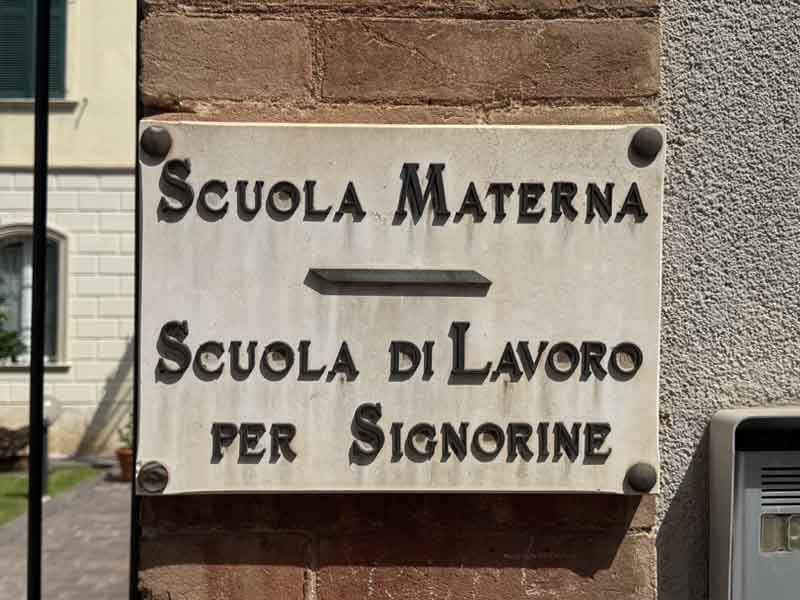 Scuola di lavoro per signorine