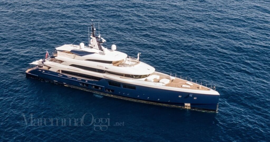 Lo yacht Zazou