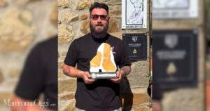 Matteo Andreucci con il premio