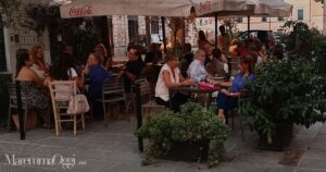 Un momento dell'Aperitivo inglese