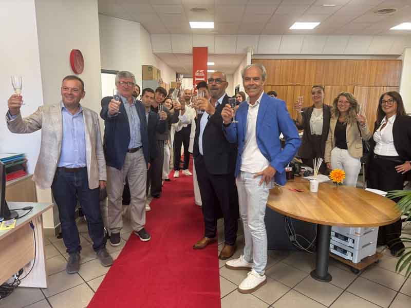 Lo staff dell'agenzia Generali di via Monterosa con i dirigenti di GrossetoFiere