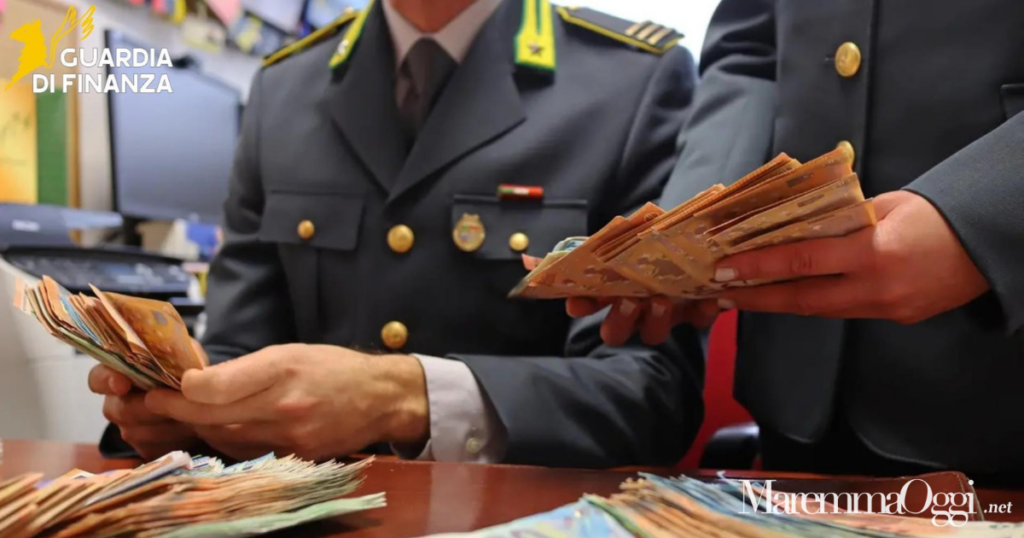 Le banconote contraffatte sequestrate dalla guardia di finanza