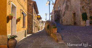 Il centro storico del paese di Batignano