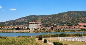 La ex Sitoco affacciata sulla laguna di Orbetello