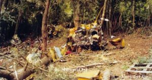 Il relitto di Pegaso 2 nei boschi di Tirli (foto dalla relazione Ansv)