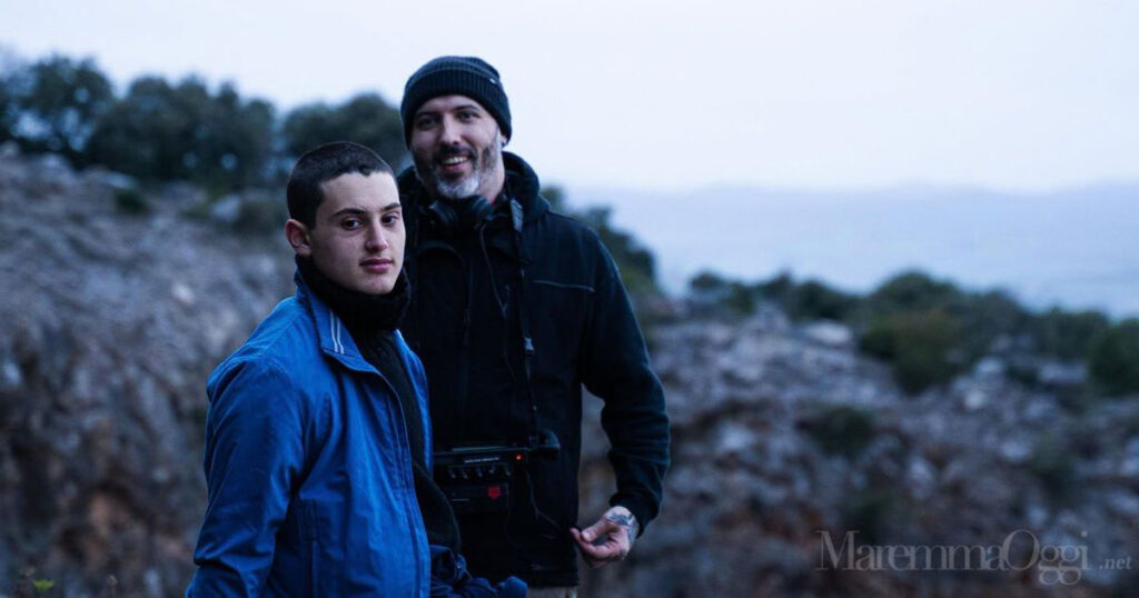 Braian Xeka e Lorenzo Gonnelli sul set del cortometraggio Resti umani nella cava di Gavorrano