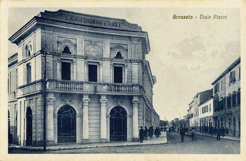 In una vecchia cartolina, la facciata del 1927 delle Officine Cosimini e viale Pisani